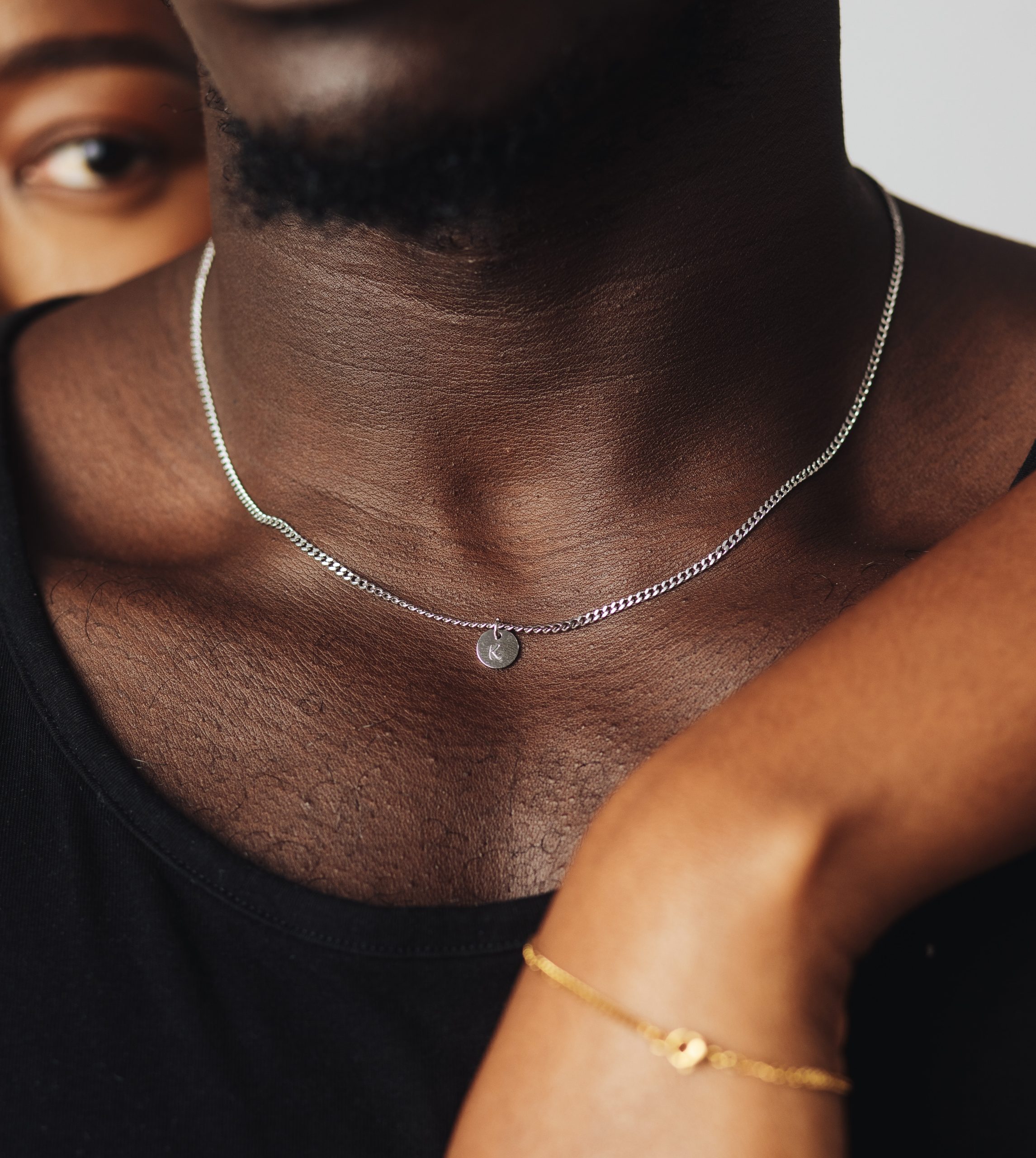 CURB LINK INITIAL NECKLACE - Image 5